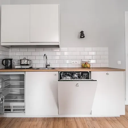 Parkowy W Polanicy Zdroj * ポラニツァ・ズドゥルイ